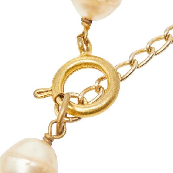 CHANEL Gold Pearl Logo Necklace - Picture 5 of 7